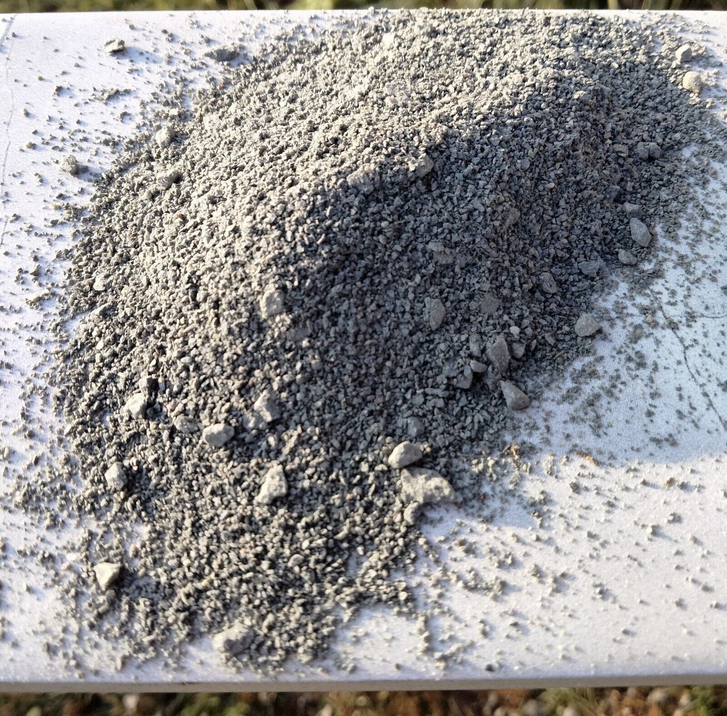 Paramagnetic Rock Dust - Soil Amandement
